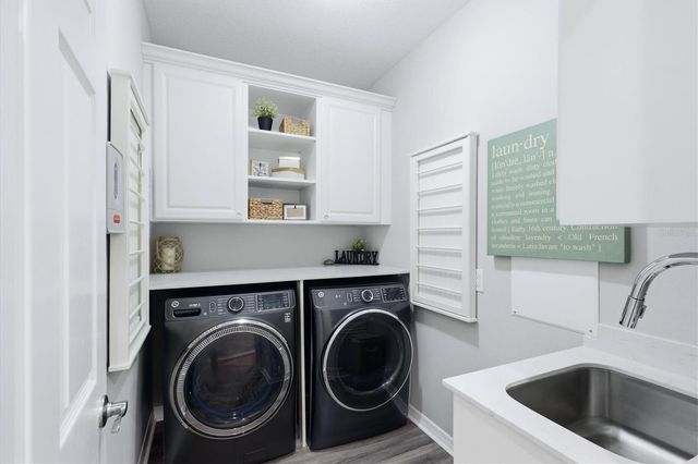 5427 NAPA DRIVE, Sarasota, FL 34243