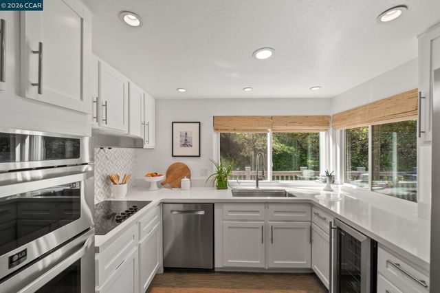 129 Galen Dr, Walnut Creek, CA 94597