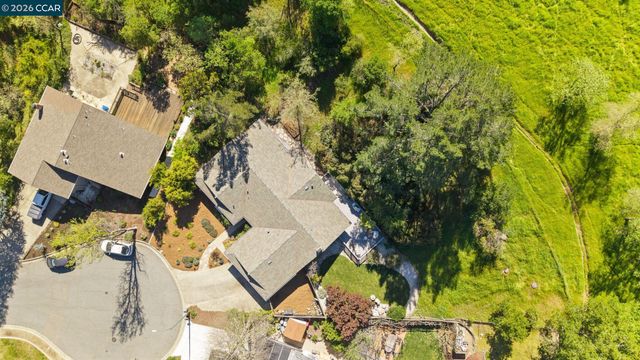 129 Galen Dr, Walnut Creek, CA 94597