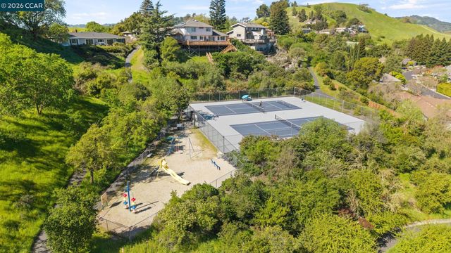 129 Galen Dr, Walnut Creek, CA 94597