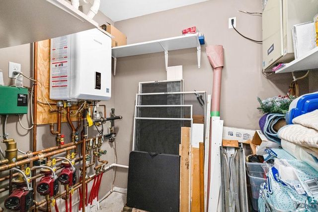 6A Spartan Circle Dr, Superior, WI 54880