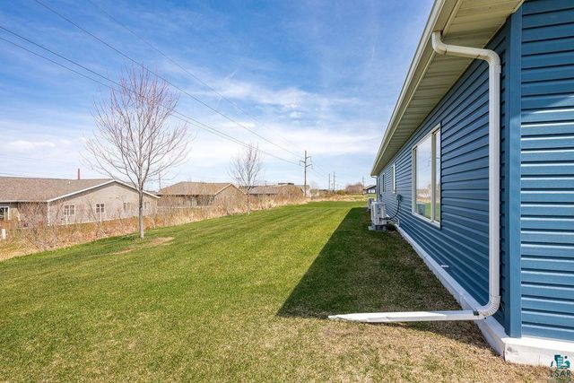 6A Spartan Circle Dr, Superior, WI 54880