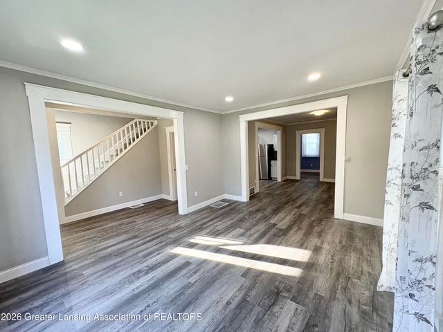 1232 W Michigan Avenue, Lansing, MI 48915