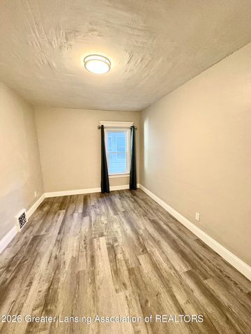 1232 W Michigan Avenue, Lansing, MI 48915