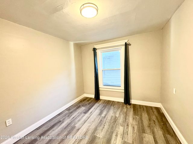 1232 W Michigan Avenue, Lansing, MI 48915