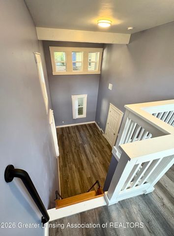 1232 W Michigan Avenue, Lansing, MI 48915