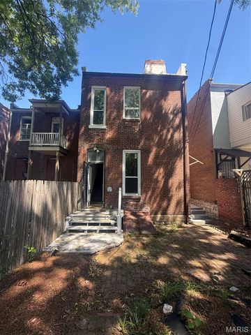 1725 Oregon Place, St Louis, MO 63104