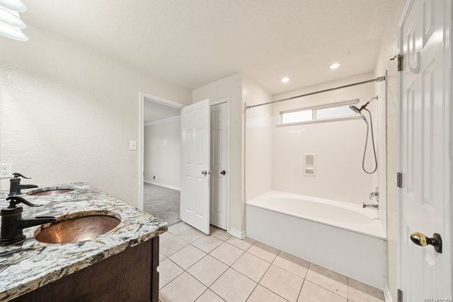 7610 Proton Summit, San Antonio, TX 78252