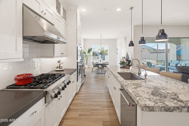 11705 W RED HAWK Drive, Peoria, AZ 85383