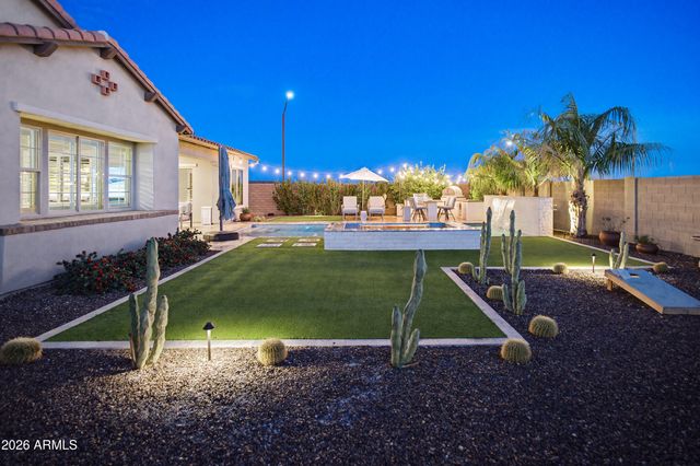 11705 W RED HAWK Drive, Peoria, AZ 85383