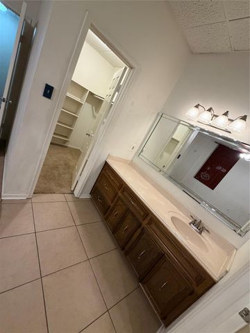 801 6th Street N 202, Texas City, TX 77590