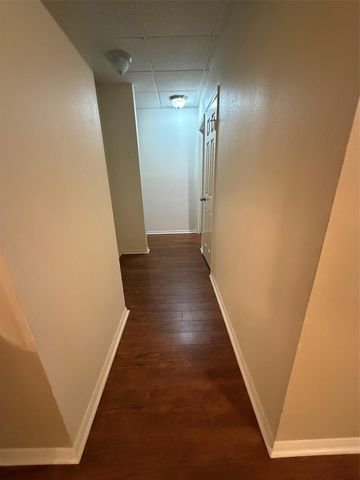 801 6th Street N 202, Texas City, TX 77590