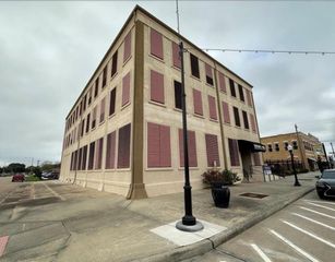 801 6th Street N 202, Texas City, TX 77590