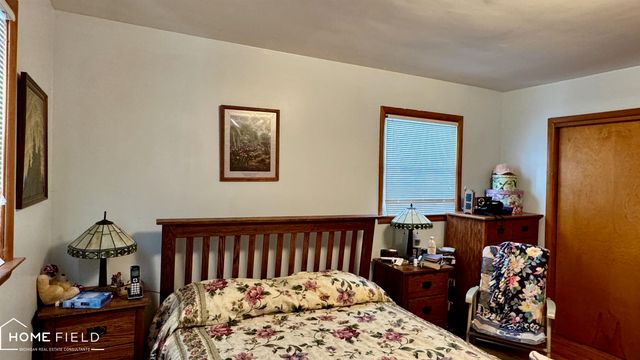 1200 N Dewey Street, Owosso, MI 48867