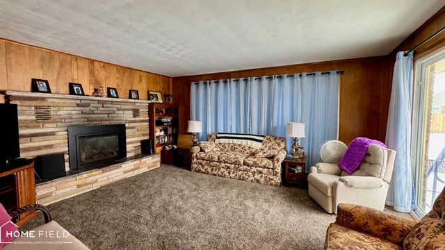 1200 N Dewey Street, Owosso, MI 48867