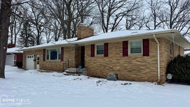 1200 N Dewey Street, Owosso, MI 48867