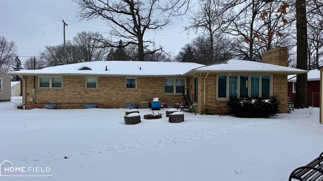 1200 N Dewey Street, Owosso, MI 48867