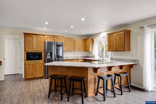 3029 Bartley Pl SE, Albany, OR 97322