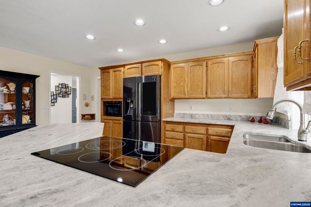 3029 Bartley Pl SE, Albany, OR 97322