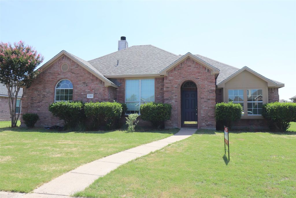 1303 Sierra Blanca Drive, Wylie, TX 75098