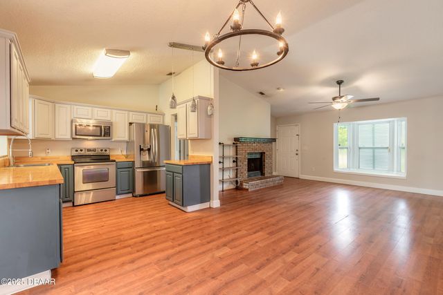 1599 Courtland Boulevard, Deltona, FL 32738