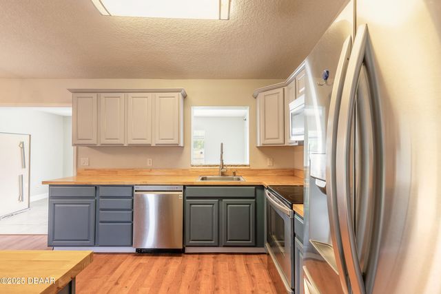1599 Courtland Boulevard, Deltona, FL 32738