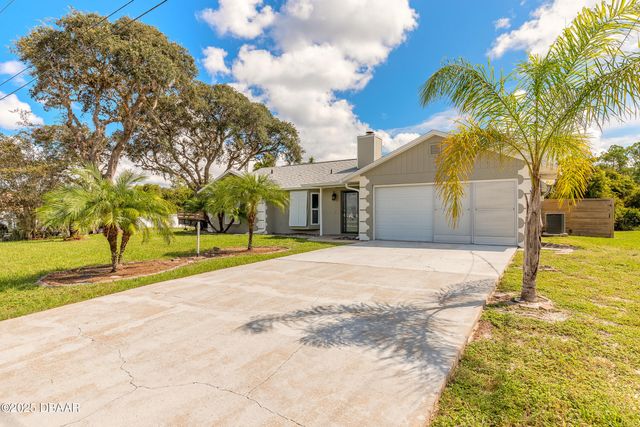 1599 Courtland Boulevard, Deltona, FL 32738