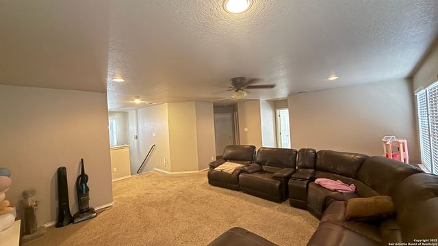 10239 Huisache Field, Helotes, TX 78023