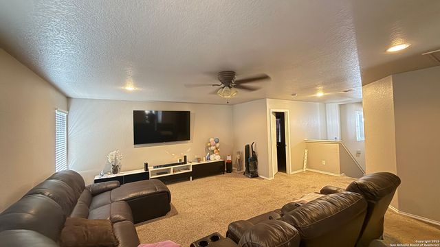 10239 Huisache Field, Helotes, TX 78023