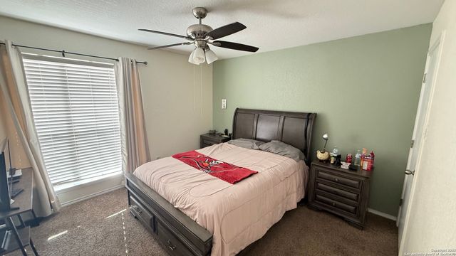 10239 Huisache Field, Helotes, TX 78023