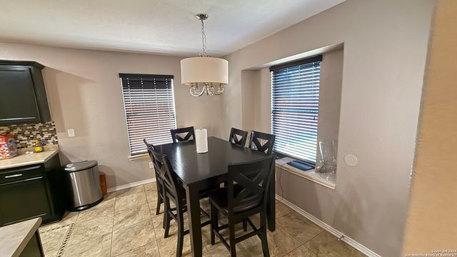 10239 Huisache Field, Helotes, TX 78023