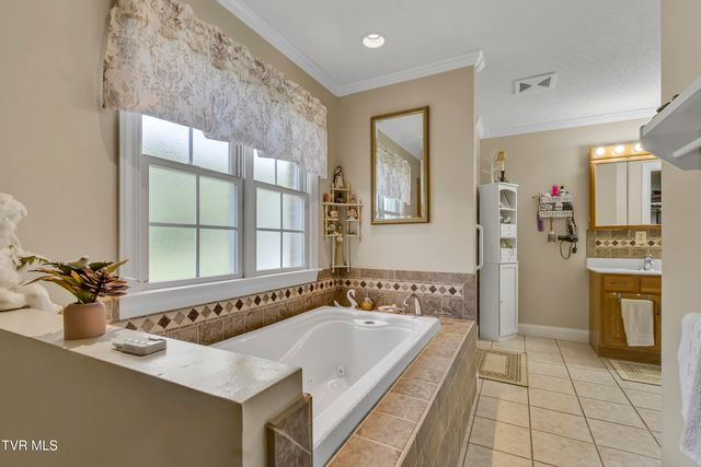 2514 Cherokee Road, Johnson City, TN 37604