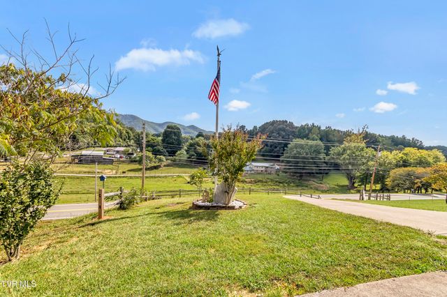 2514 Cherokee Road, Johnson City, TN 37604