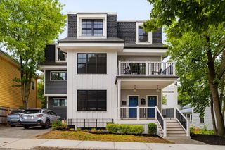 4 Emerson St 2, Somerville, MA 02143