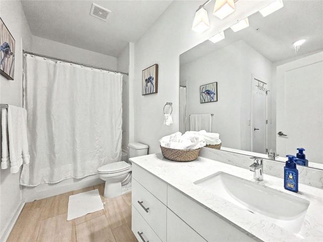 525 Parkway Drive NE 404, Atlanta, GA 30308