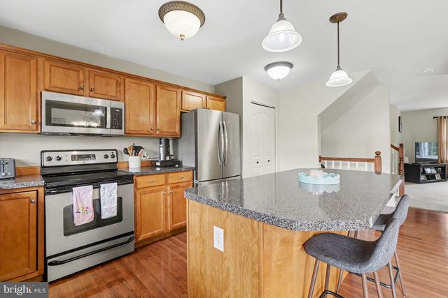 1212 OVERLOOK RD, Middletown, PA 17057