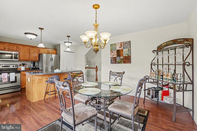 1212 OVERLOOK RD, Middletown, PA 17057