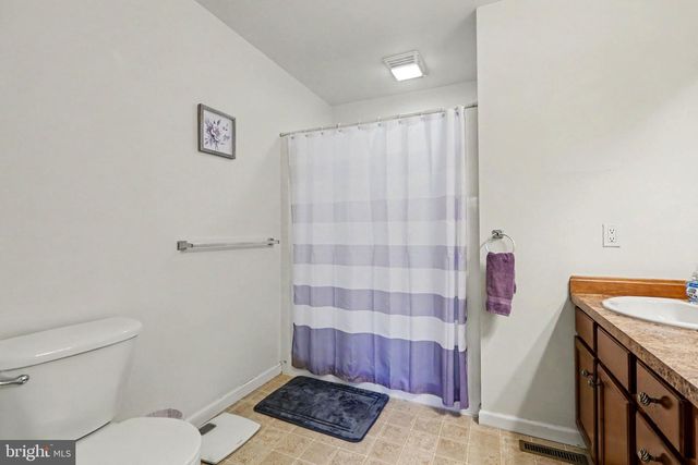 1212 OVERLOOK RD, Middletown, PA 17057