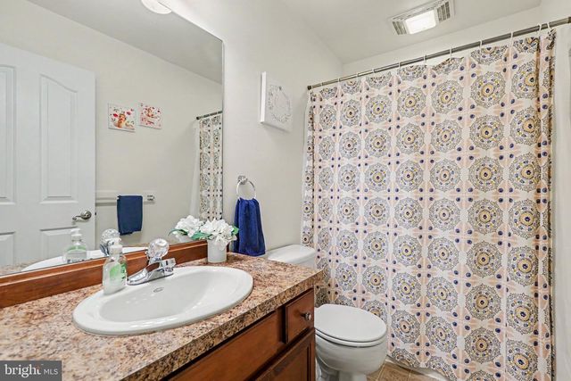 1212 OVERLOOK RD, Middletown, PA 17057