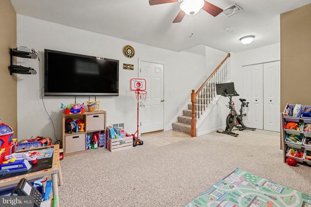 1212 OVERLOOK RD, Middletown, PA 17057