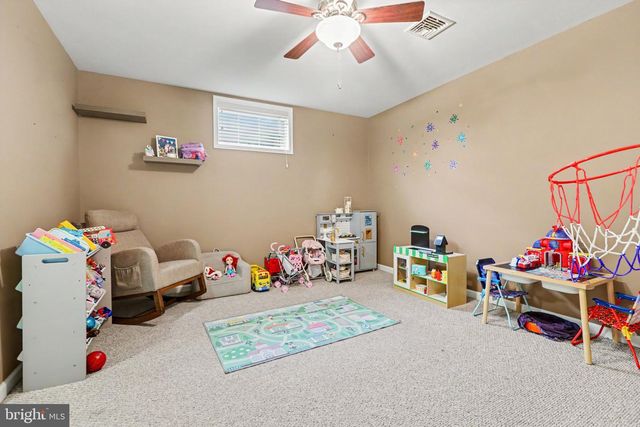 1212 OVERLOOK RD, Middletown, PA 17057