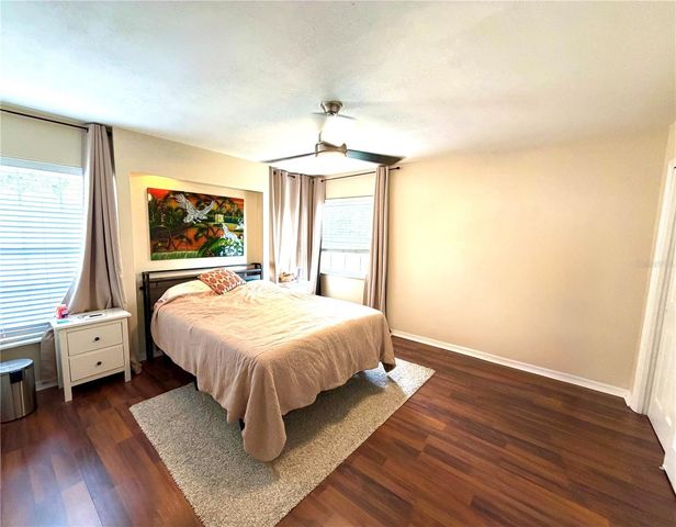5210 4TH AVENUE N, St Petersburg, FL 33710