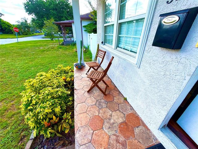 5210 4TH AVENUE N, St Petersburg, FL 33710