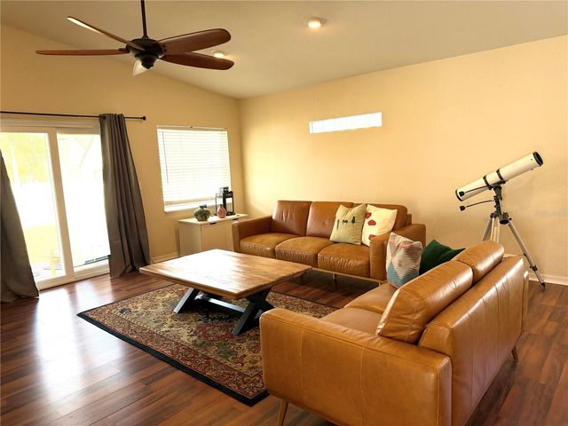 5210 4TH AVENUE N, St Petersburg, FL 33710