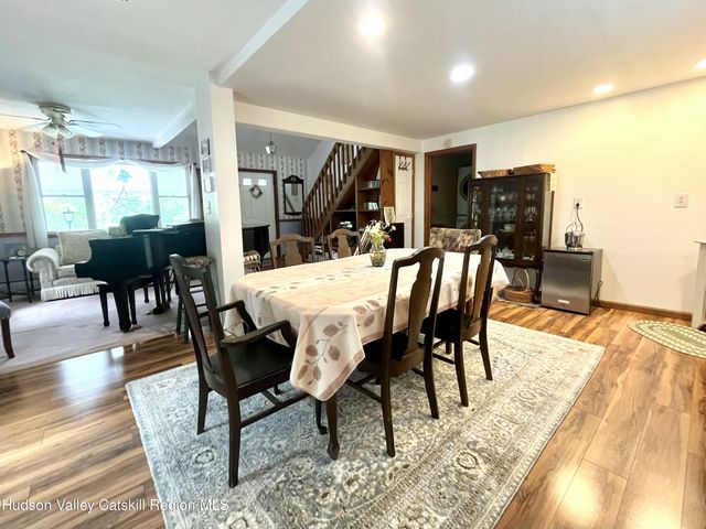 28 John Carle, Saugerties, NY 12477