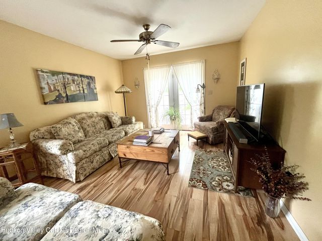 28 John Carle, Saugerties, NY 12477