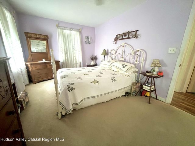 28 John Carle, Saugerties, NY 12477
