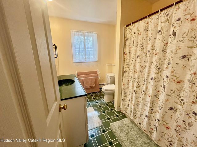 28 John Carle, Saugerties, NY 12477