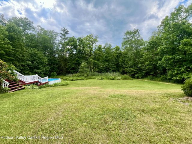 28 John Carle, Saugerties, NY 12477