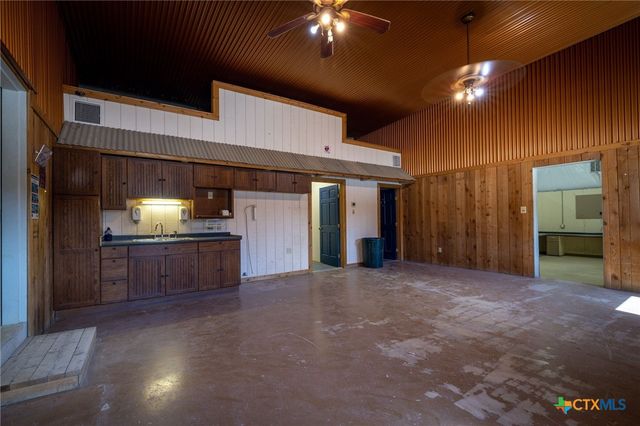 180 Spring Mountain Drive, Canyon Lake, TX 78133